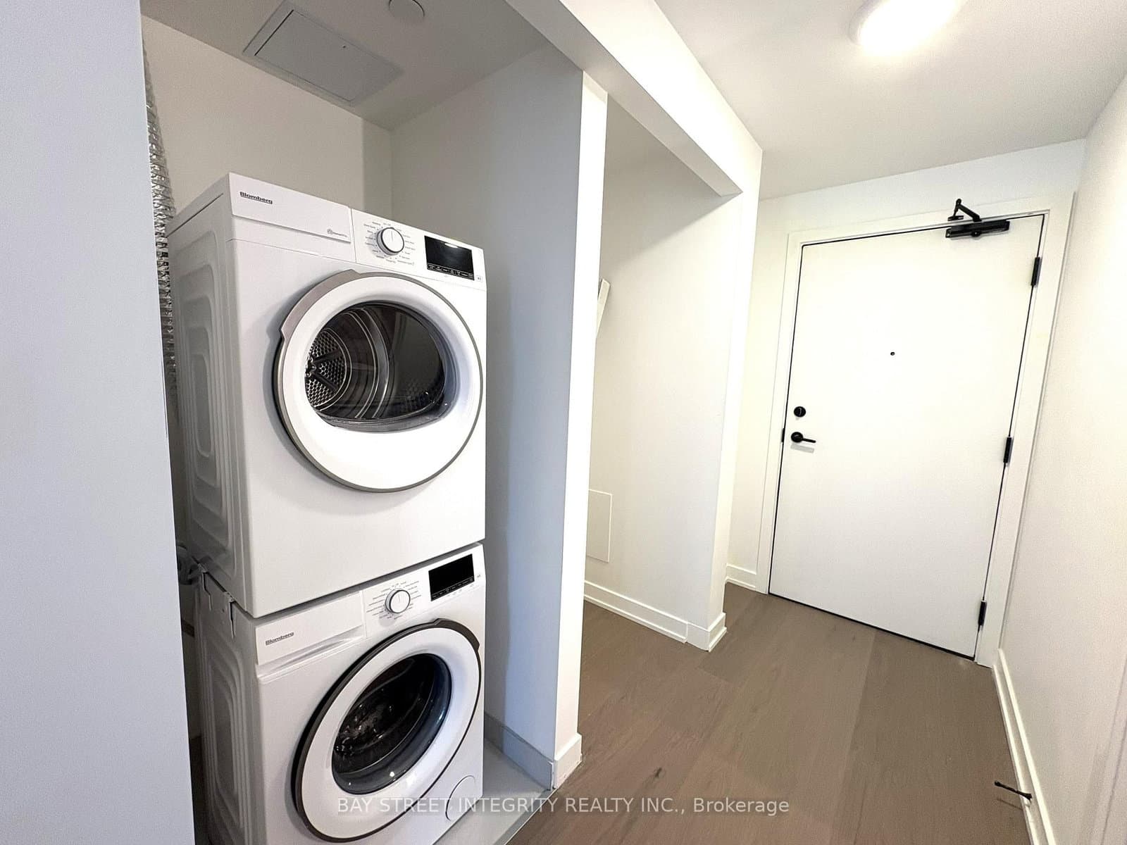 91 Montclair Avenue, Unit 1703 thumbnail 13