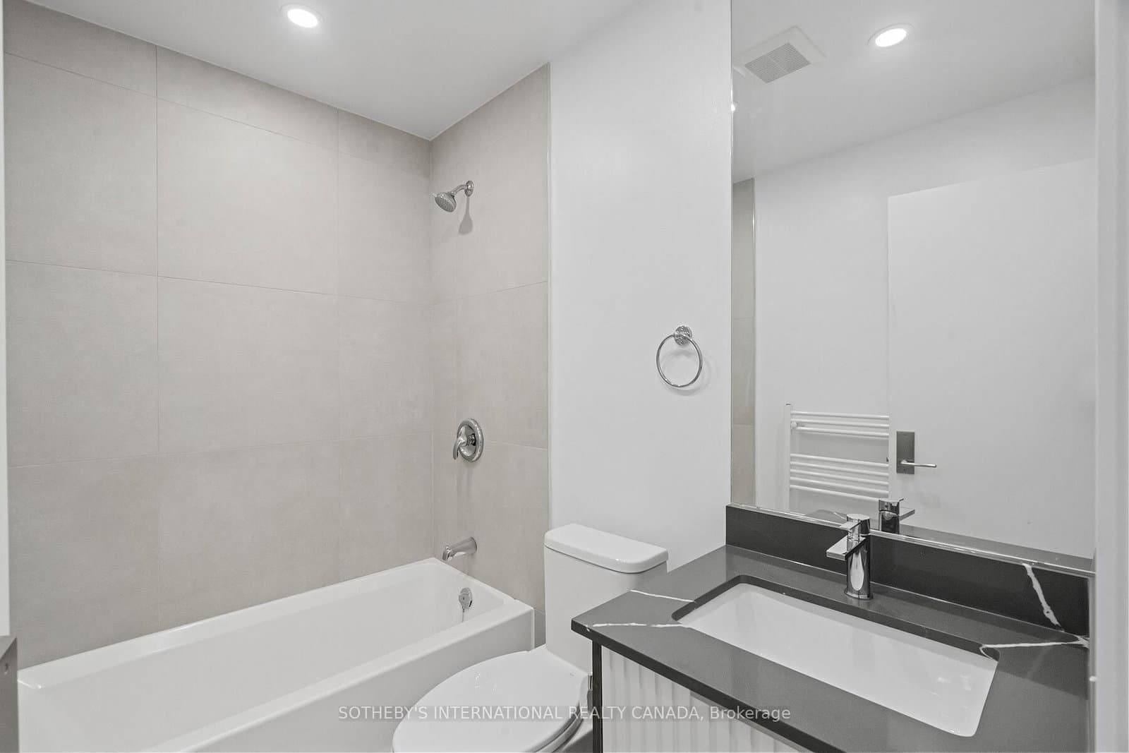 1340 Avenue Road, Unit B thumbnail 23