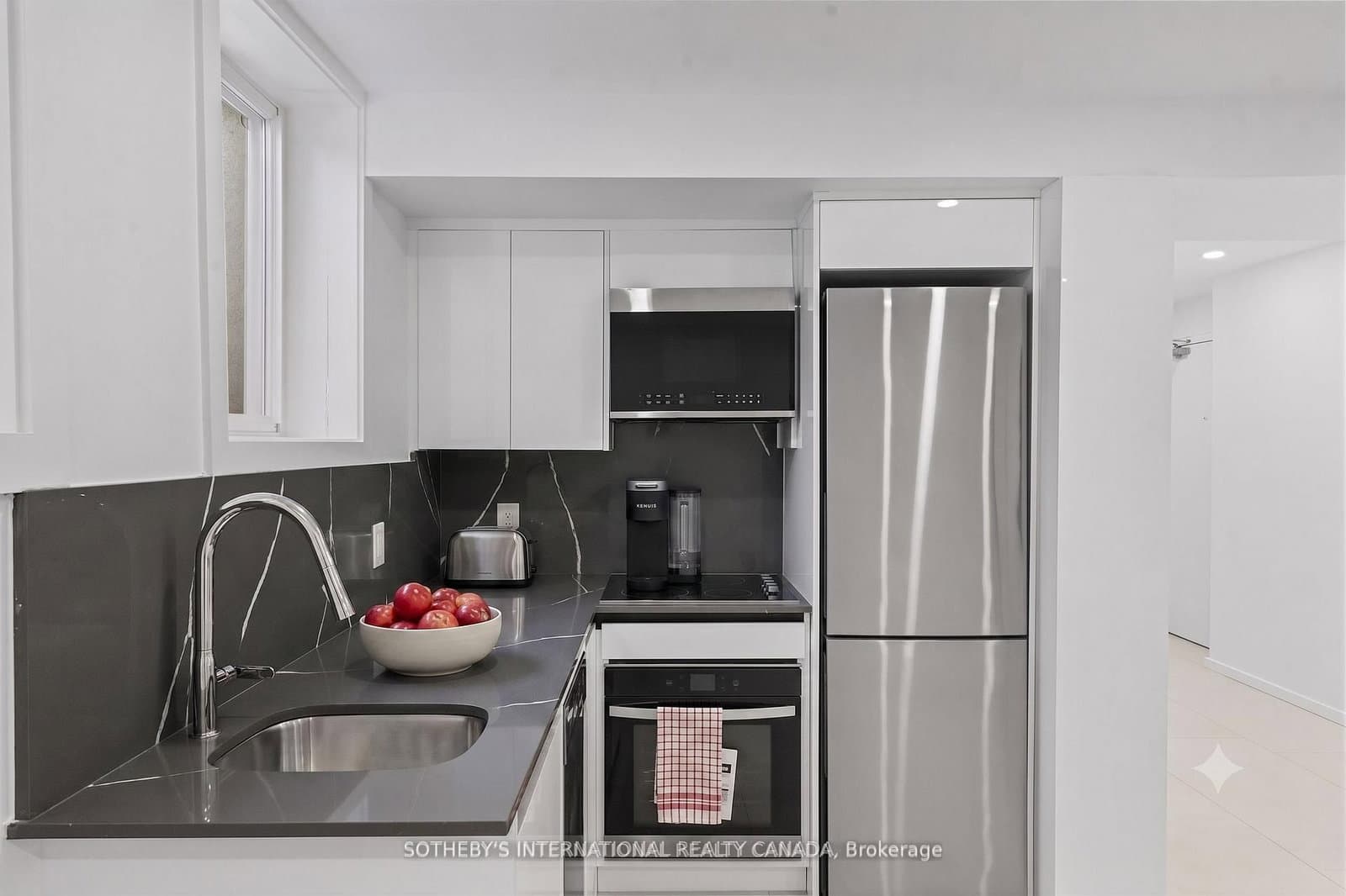 1340 Avenue Road, Unit B thumbnail 5