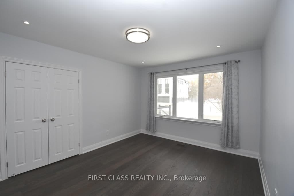 113 Holcolm Road, Unit Main thumbnail 12