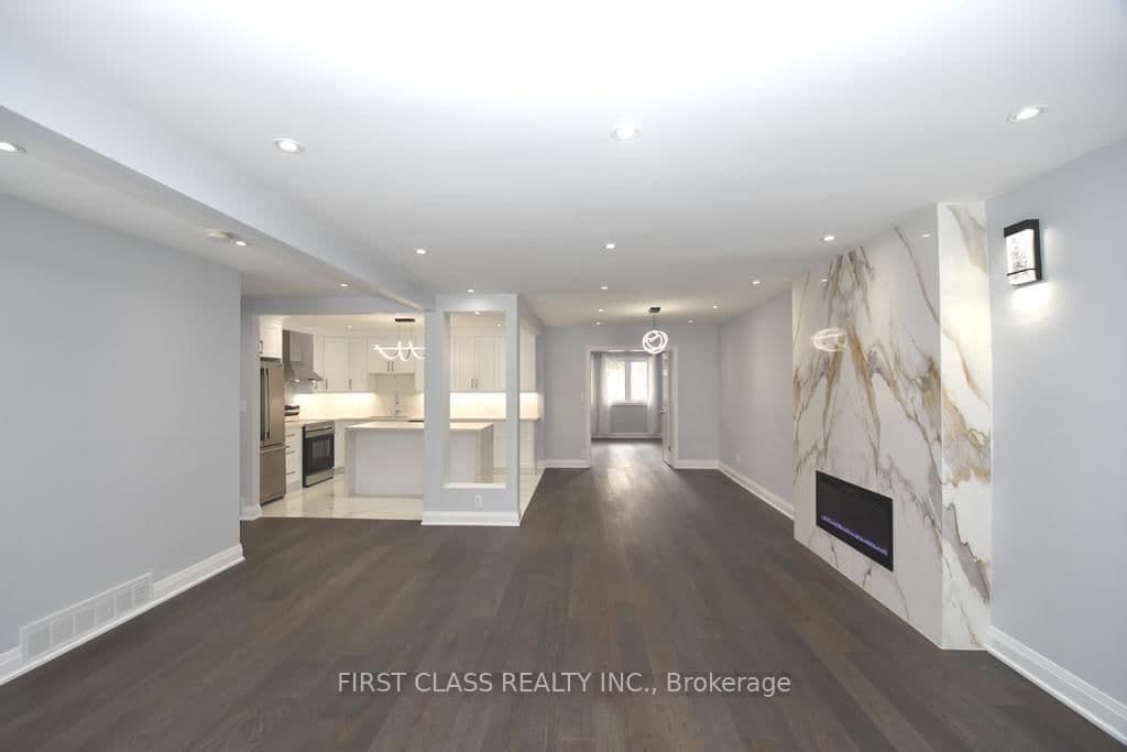 113 Holcolm Road, Unit Main thumbnail 3