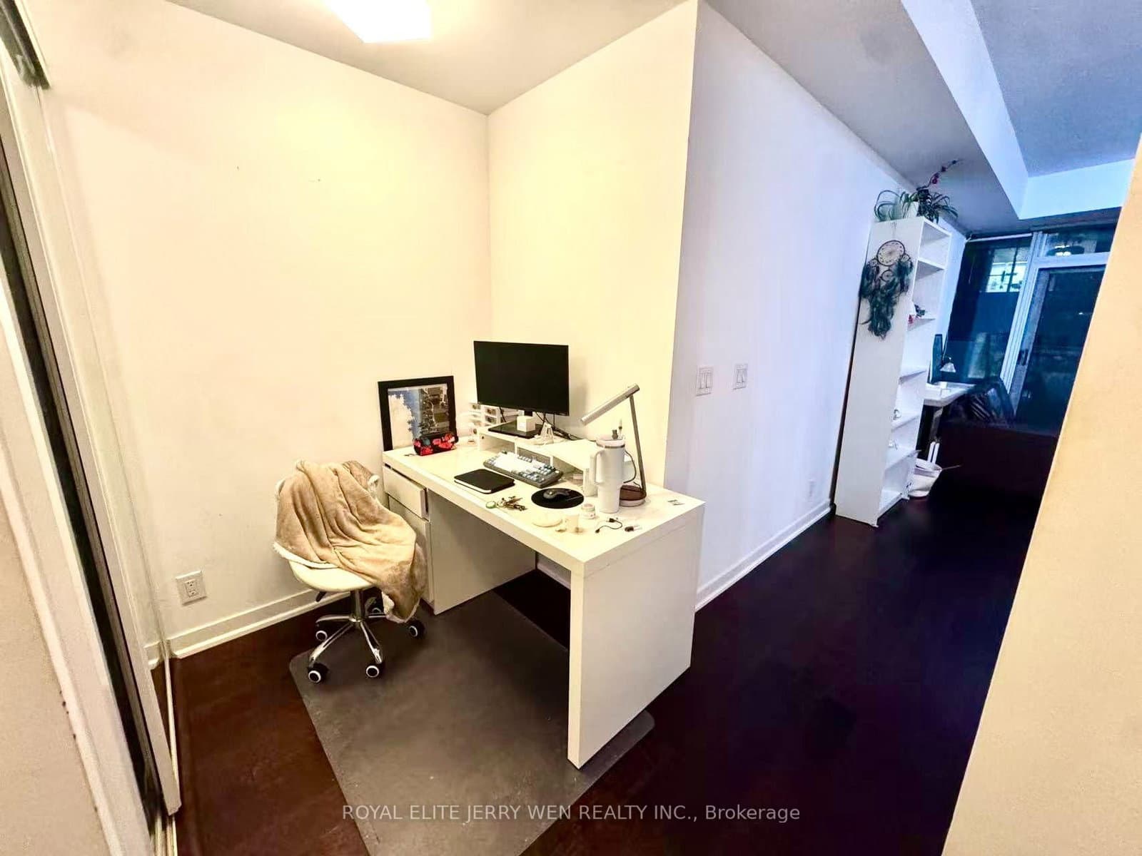 14 York Street, Unit 1710 thumbnail 6