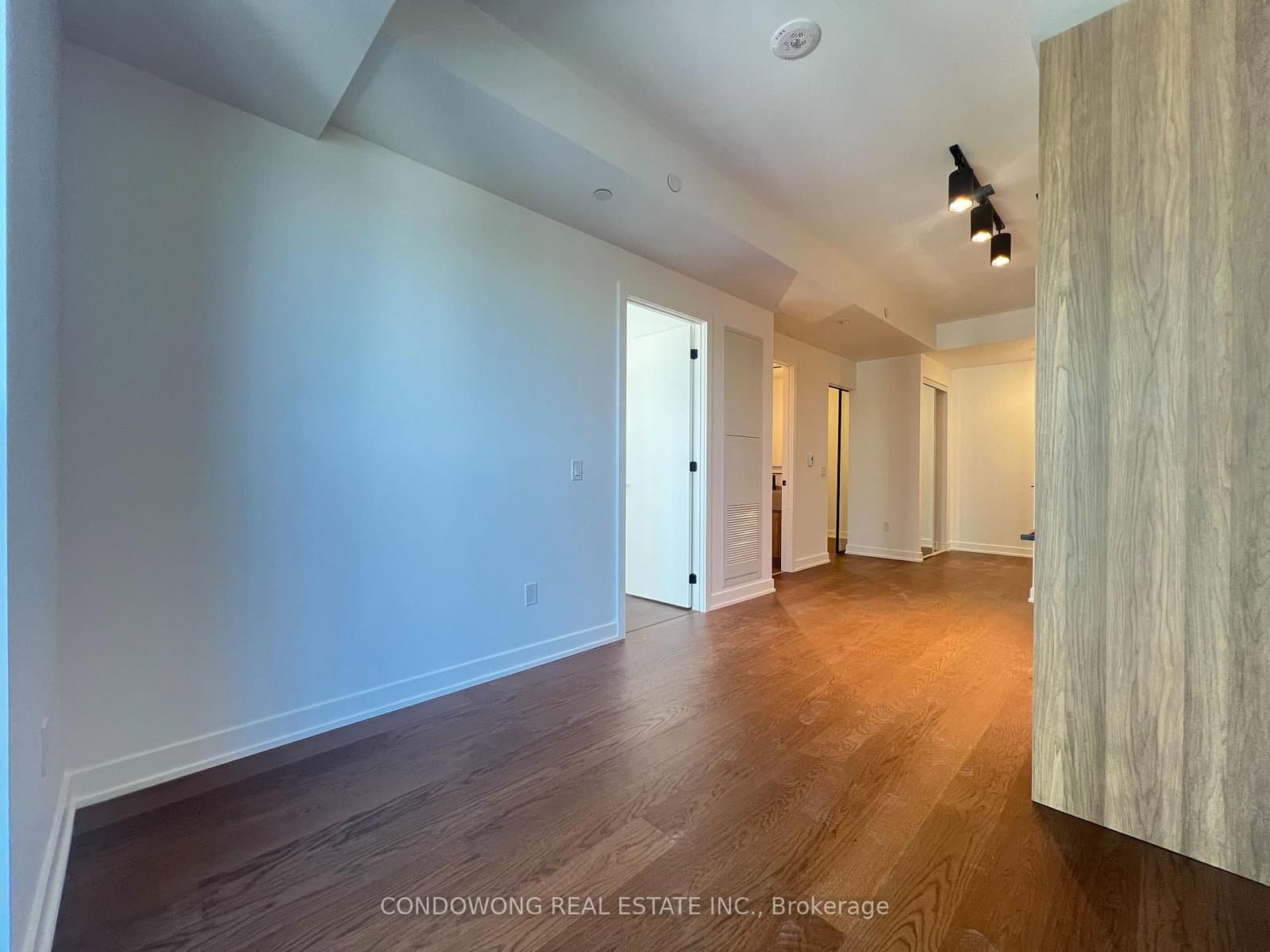 91 Montclair Avenue, Unit 1112 thumbnail 10