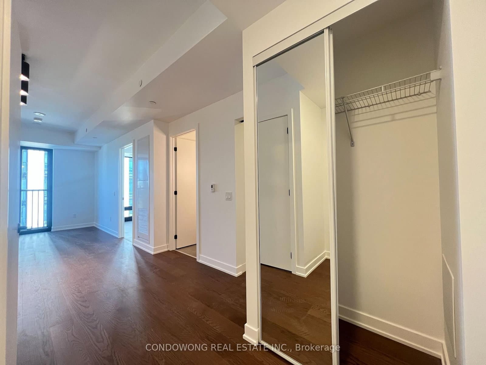 91 Montclair Avenue, Unit 1112 thumbnail 3