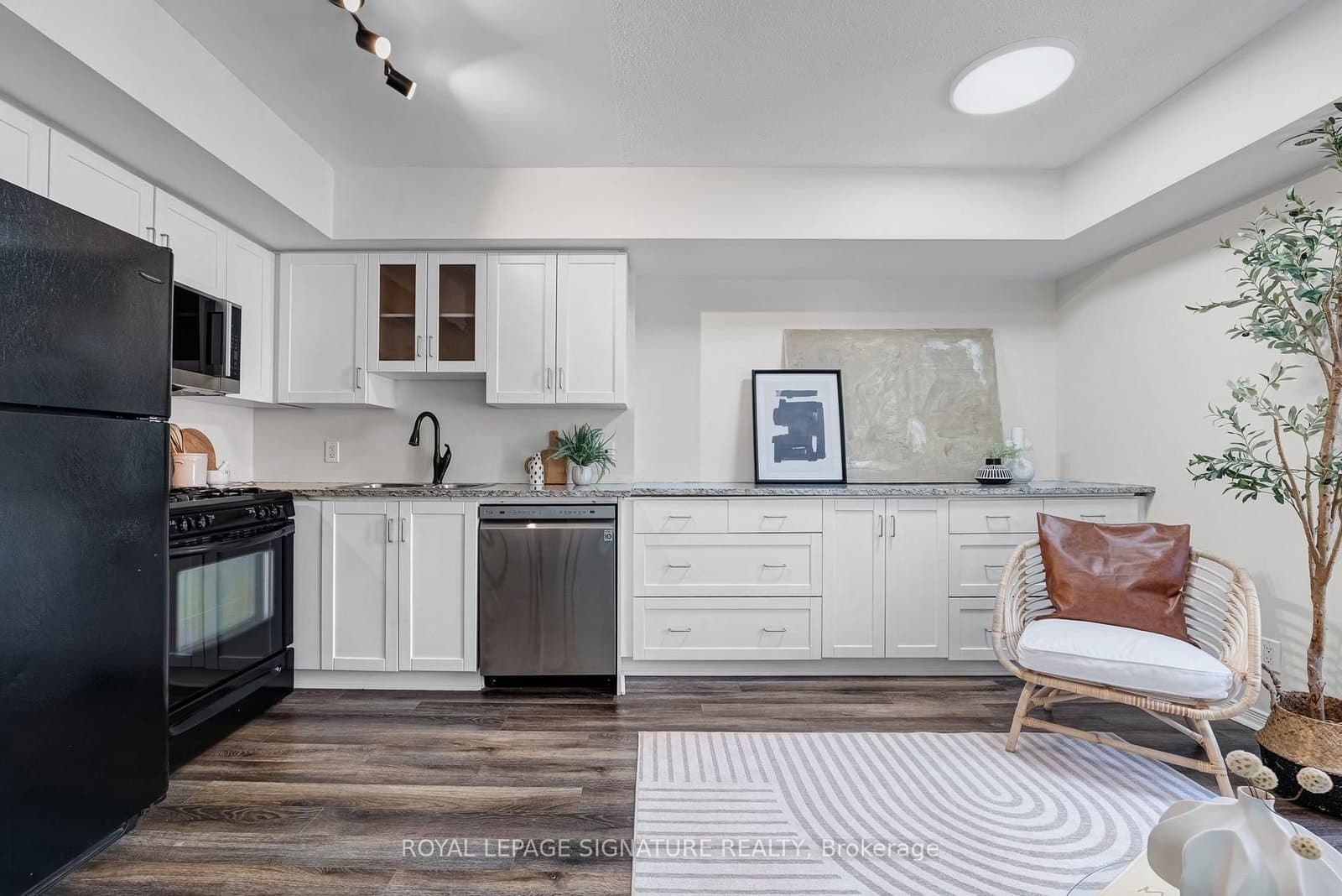 30 Western Battery Road, Unit 343 thumbnail 10