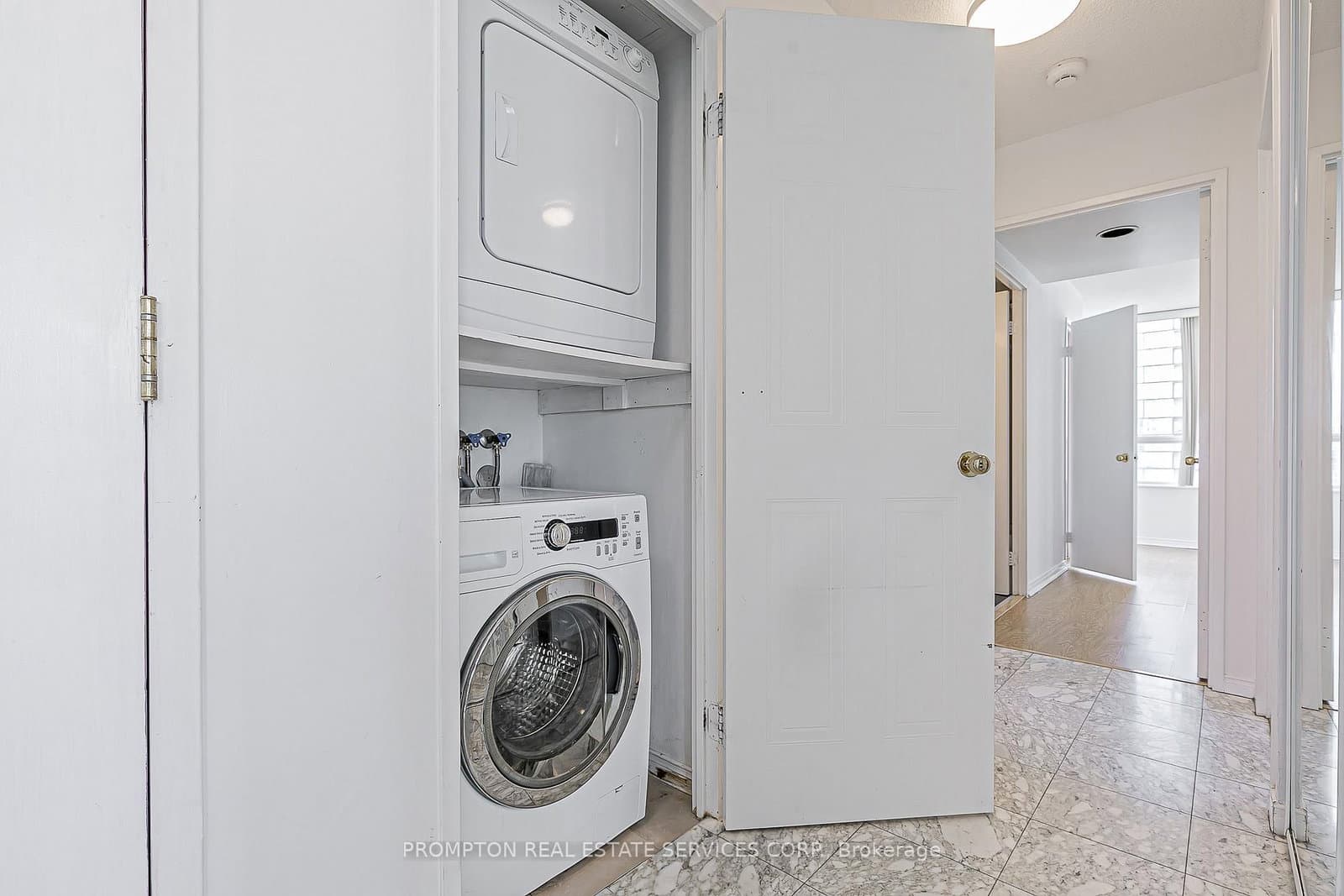 238 Doris Avenue, Unit 2009 thumbnail 15