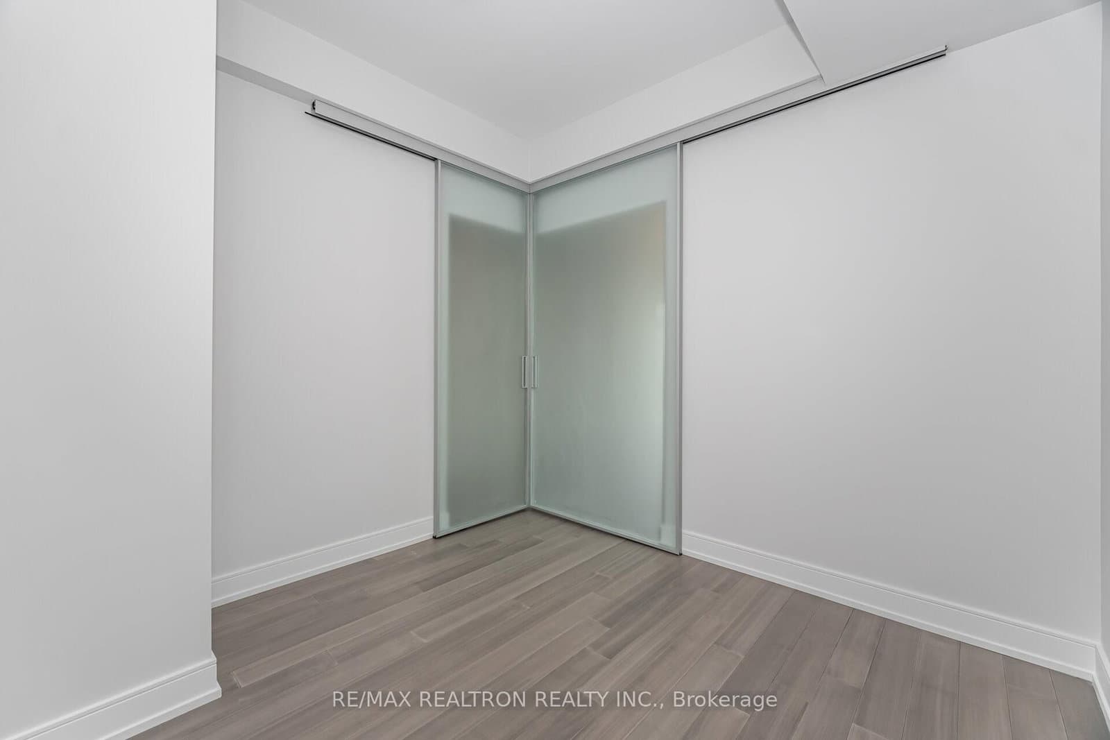 664 Spadina Avenue, Unit 508 thumbnail 12