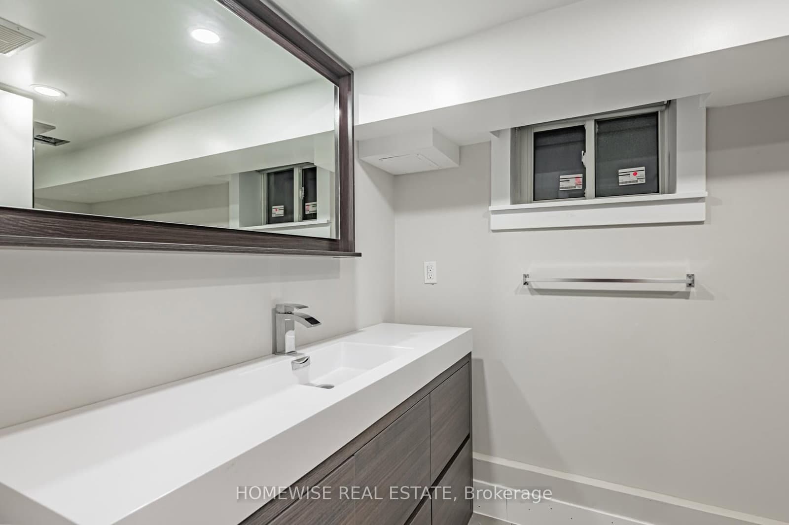 68 Fairleigh Crescent, Unit Lower thumbnail 12