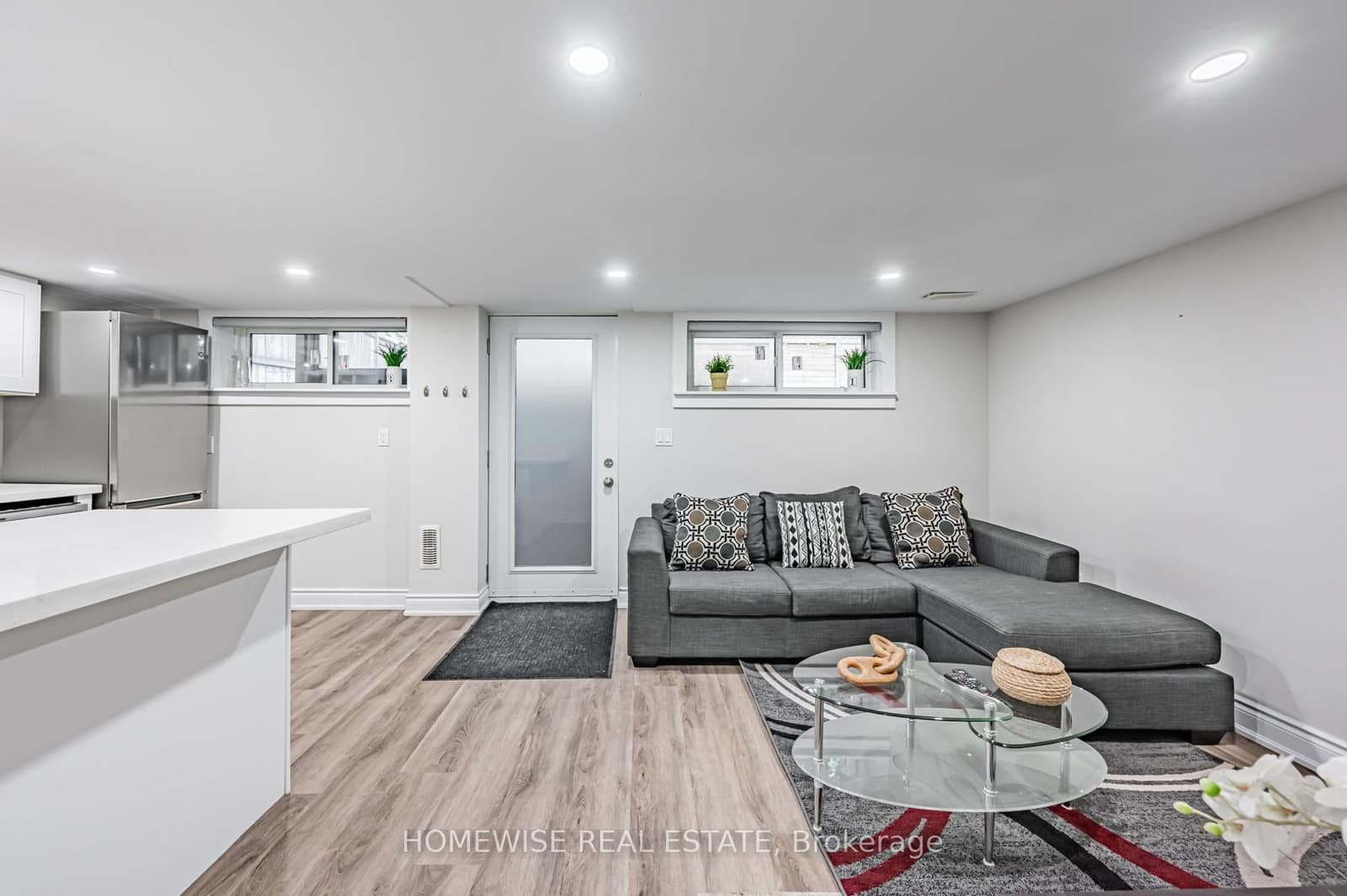 68 Fairleigh Crescent, Unit Lower thumbnail 2