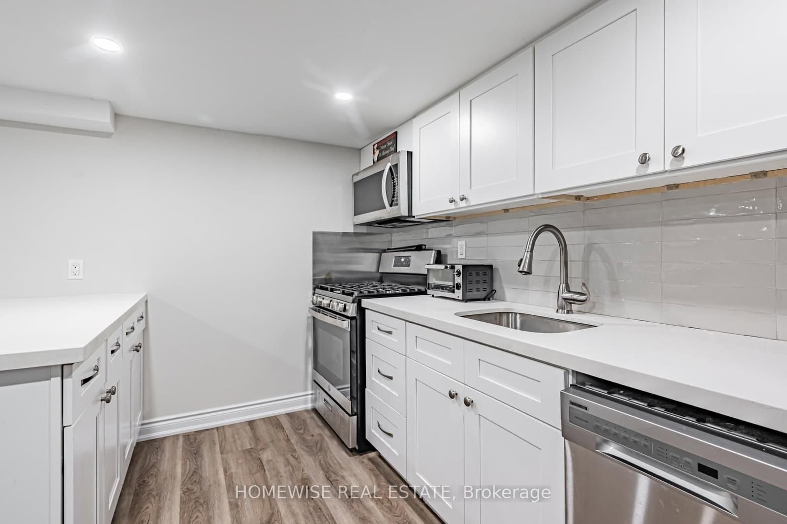 68 Fairleigh Crescent, Unit Lower thumbnail 6