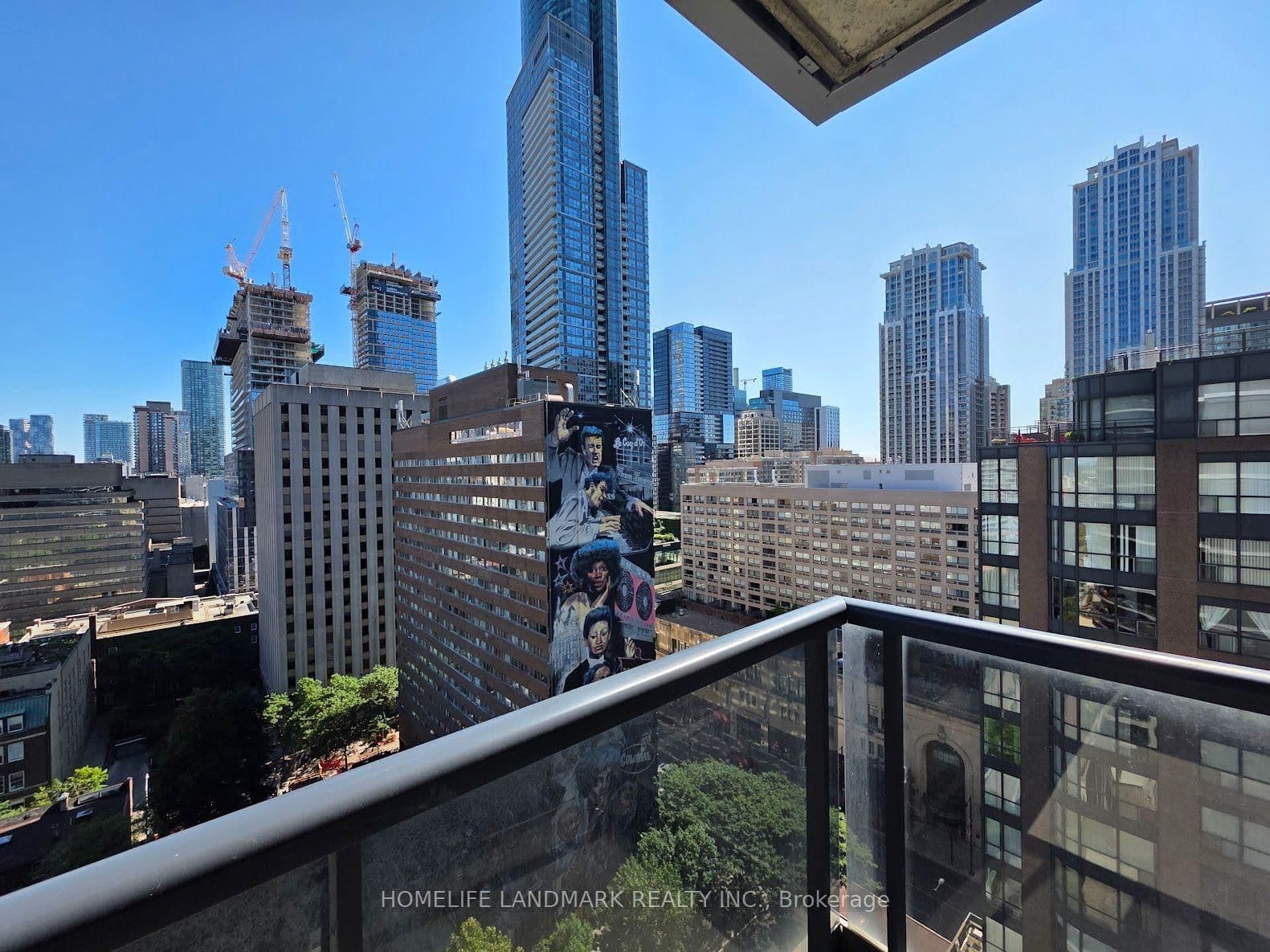 21 Carlton Street, Unit 1810 thumbnail 11