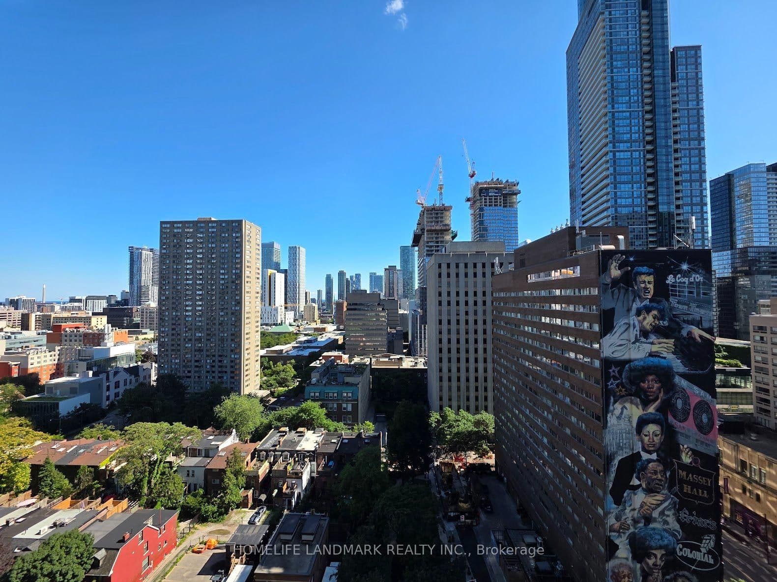 21 Carlton Street, Unit 1810 thumbnail 16