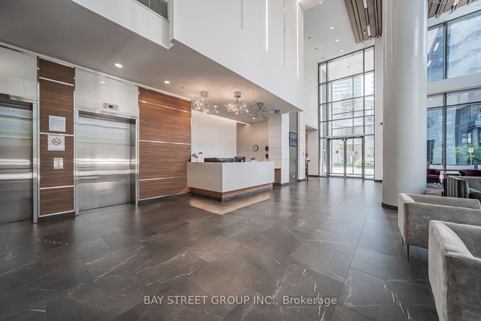 56 Forest Manor Road, Unit 1205 thumbnail 3