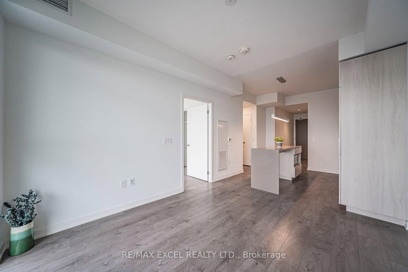 20 Richardson Street, Unit 3311 thumbnail 23