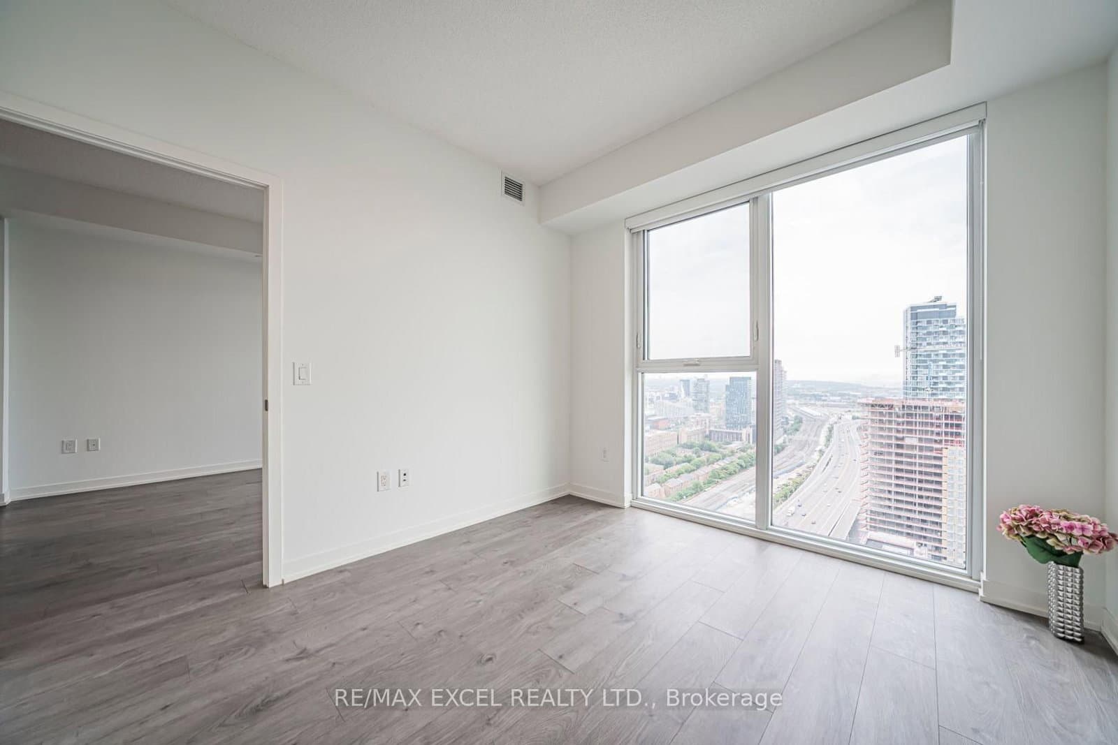 20 Richardson Street, Unit 3311 thumbnail 31