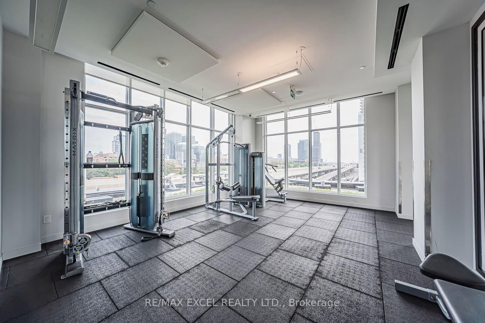 20 Richardson Street, Unit 3311 thumbnail 40