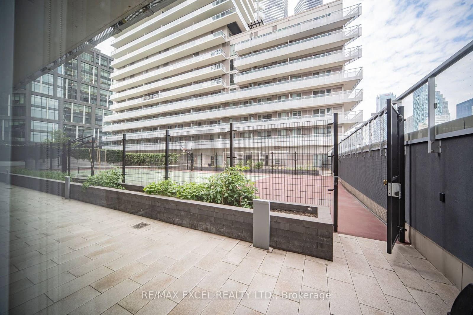 20 Richardson Street, Unit 3311 thumbnail 46