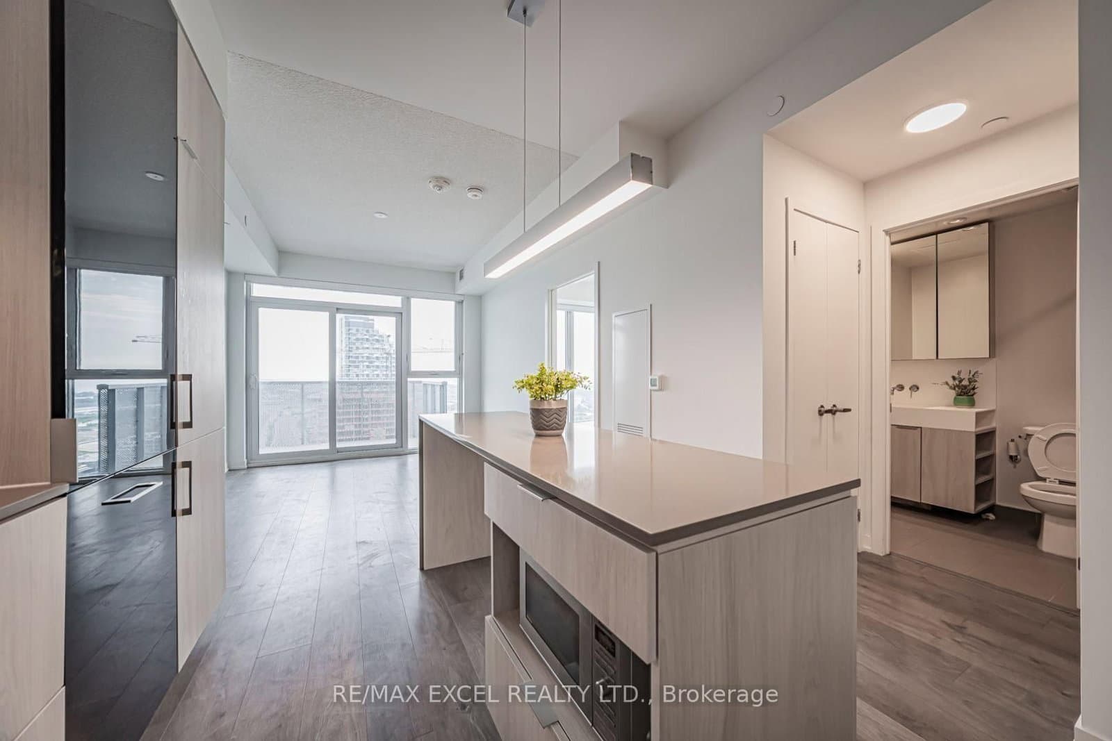 20 Richardson Street, Unit 3311 thumbnail 9