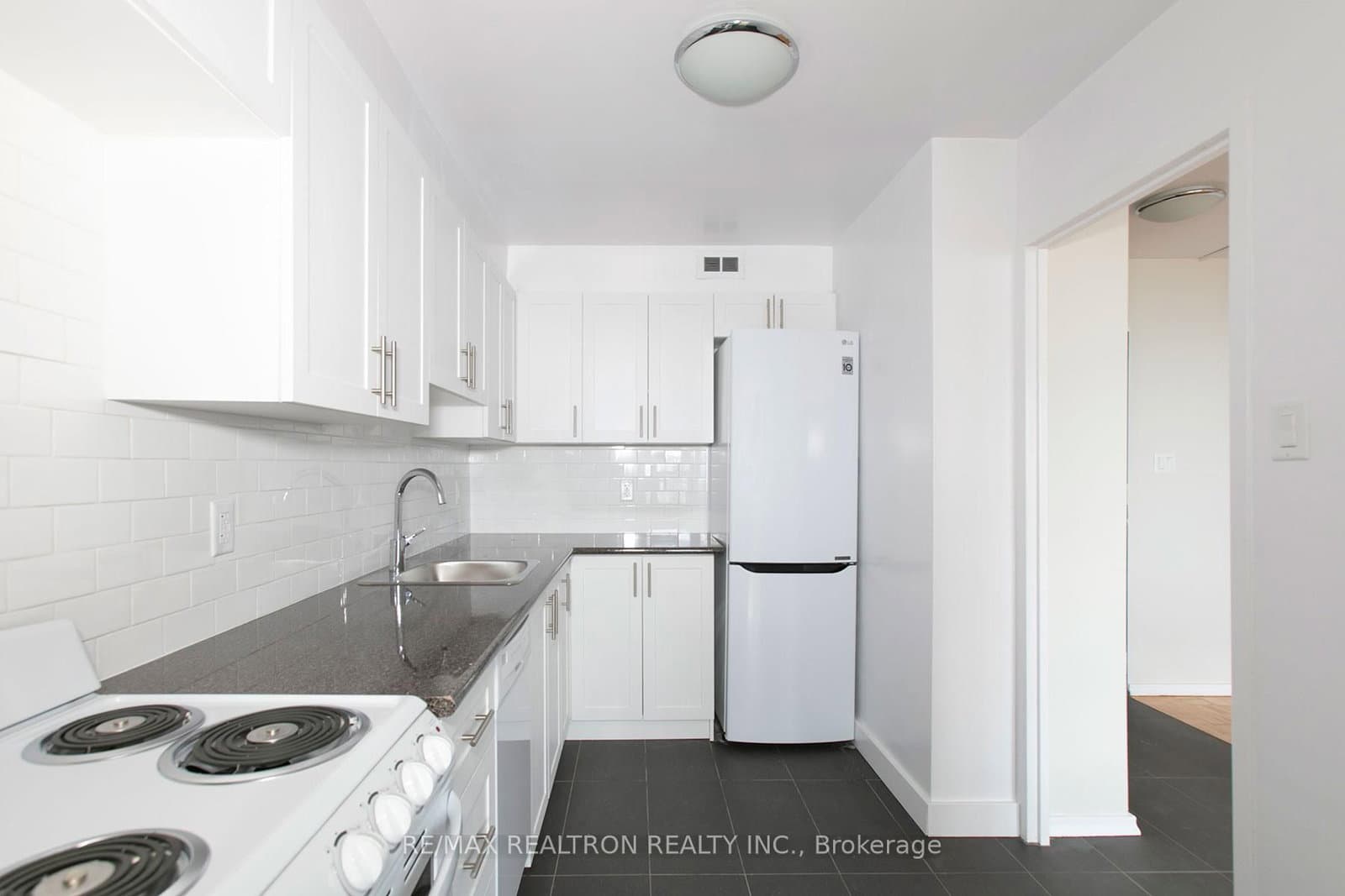 6200 Bathurst Street, Unit 601 thumbnail 5