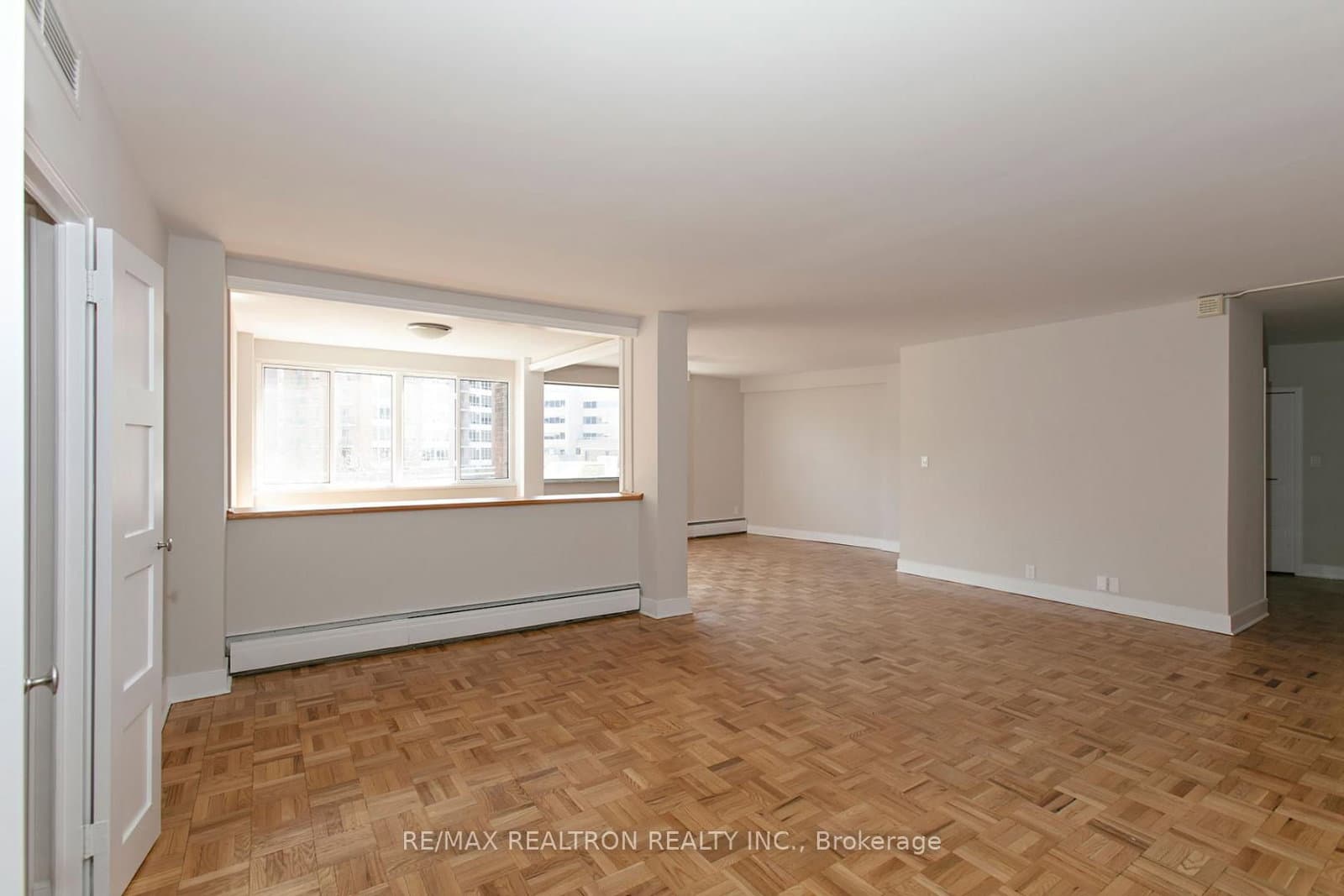 9 Deer Park Crescent, Unit 1501 - Image 1