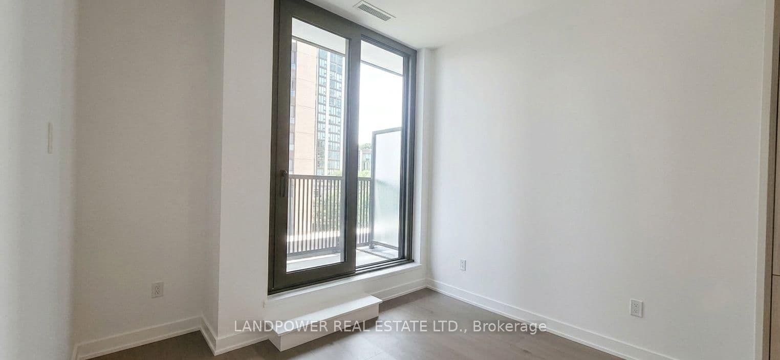 91 Montclair Avenue, Unit 802 thumbnail 10
