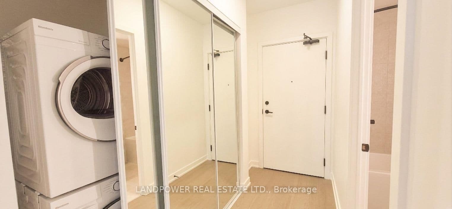 91 Montclair Avenue, Unit 802 thumbnail 6