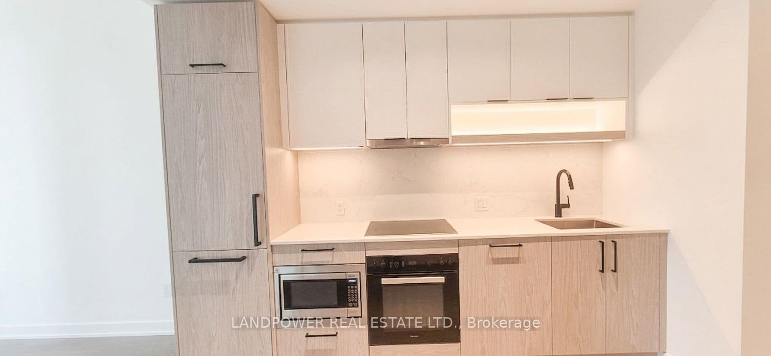 91 Montclair Avenue, Unit 802 thumbnail 9