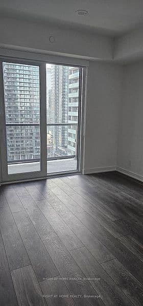 108 Peter Street, Unit 1702 thumbnail 18