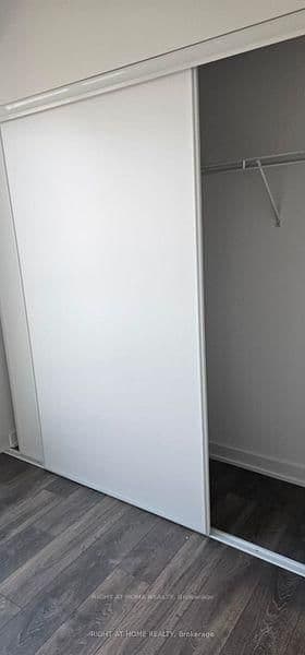 108 Peter Street, Unit 1702 thumbnail 6