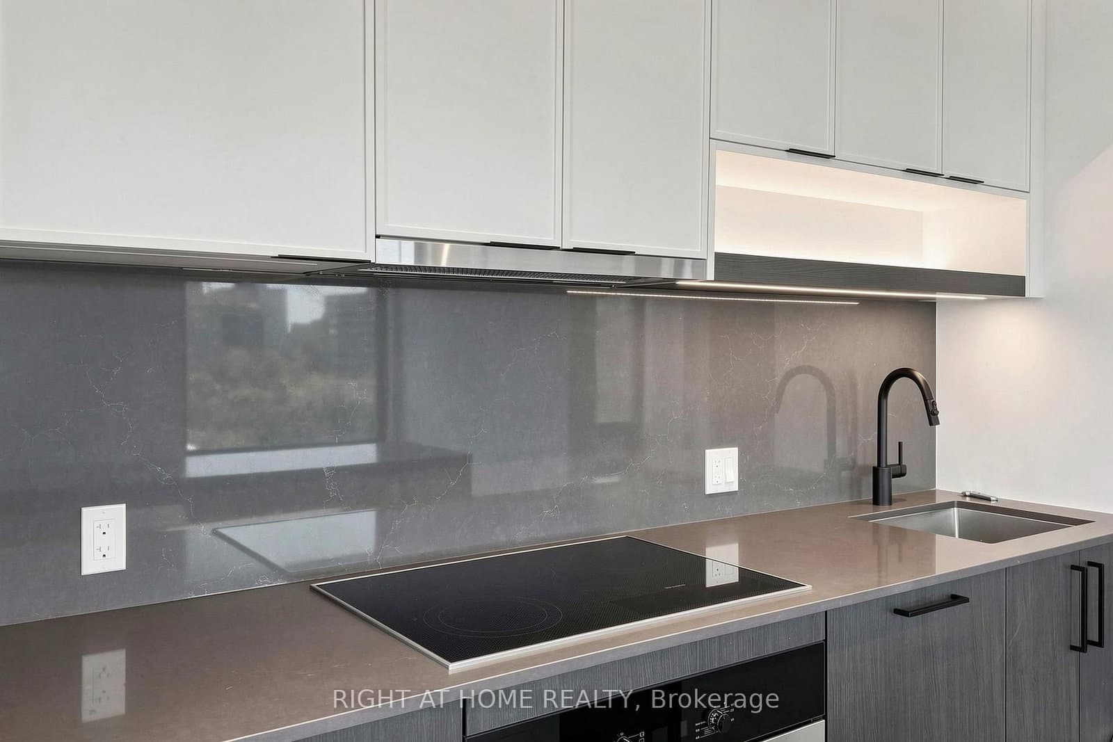 91 Montclair Avenue, Unit 1009 thumbnail 15