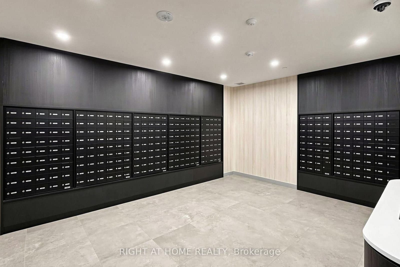 91 Montclair Avenue, Unit 1009 thumbnail 35