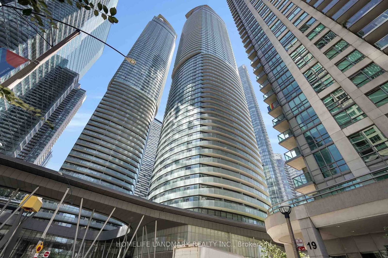 14 York Street, Unit 5207 thumbnail 20