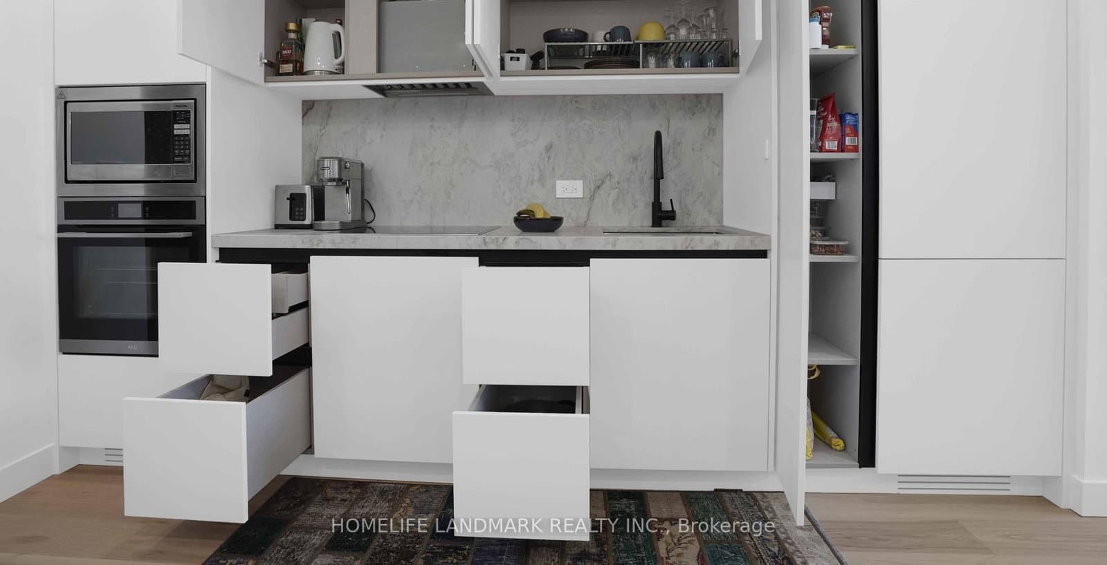 14 York Street, Unit 5207 thumbnail 8