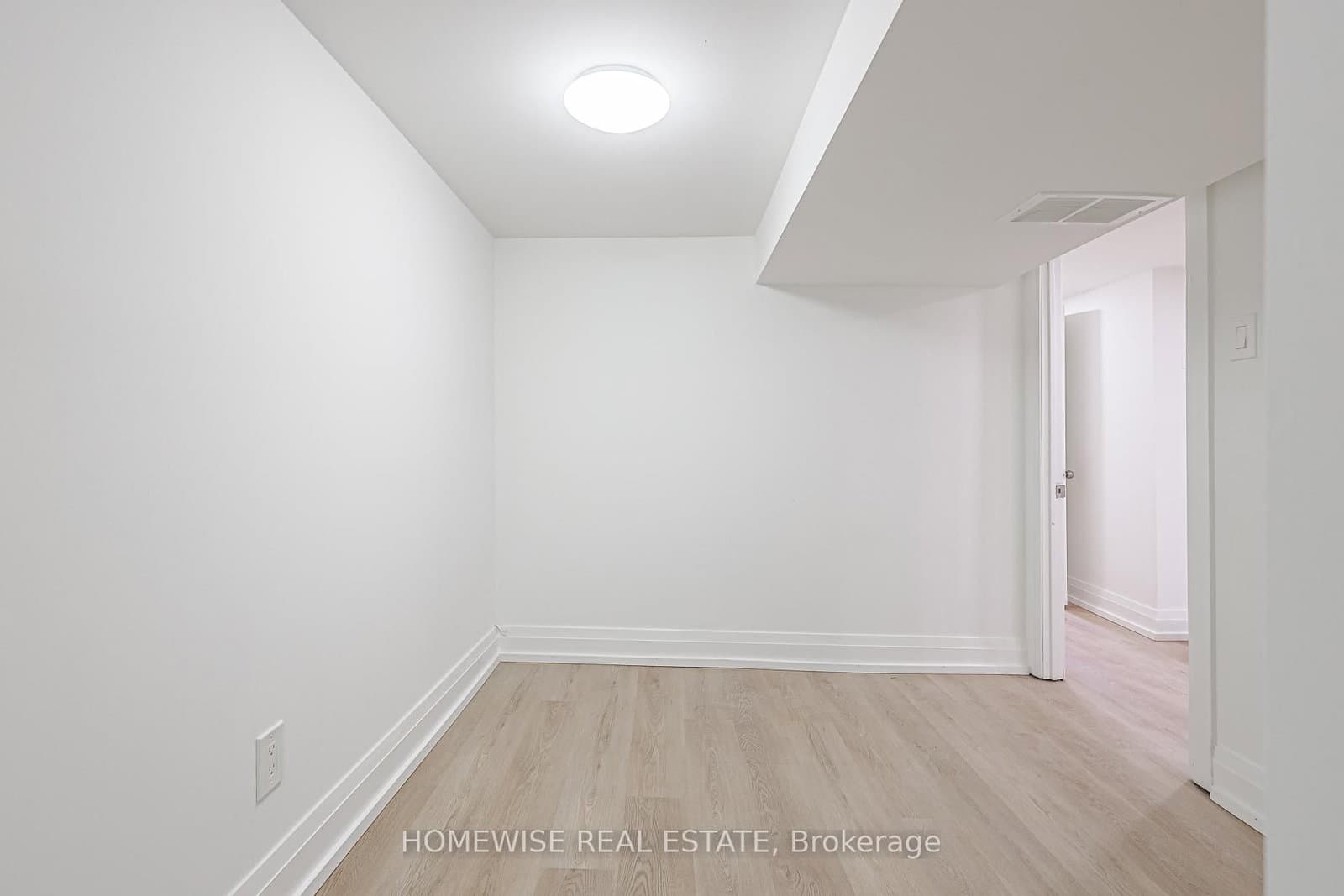 81 Shields Avenue, Unit Lower thumbnail 12