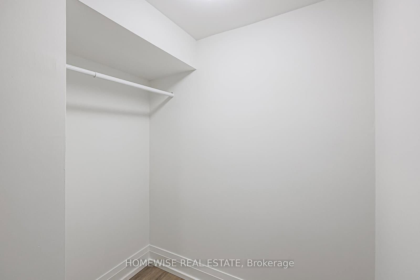 81 Shields Avenue, Unit Lower thumbnail 13