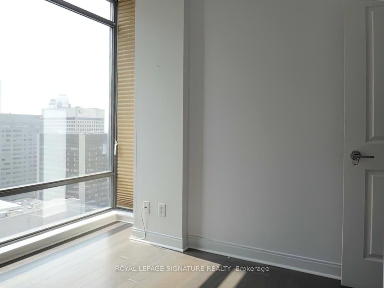 18 Yorkville Avenue, Unit 2205 thumbnail 8