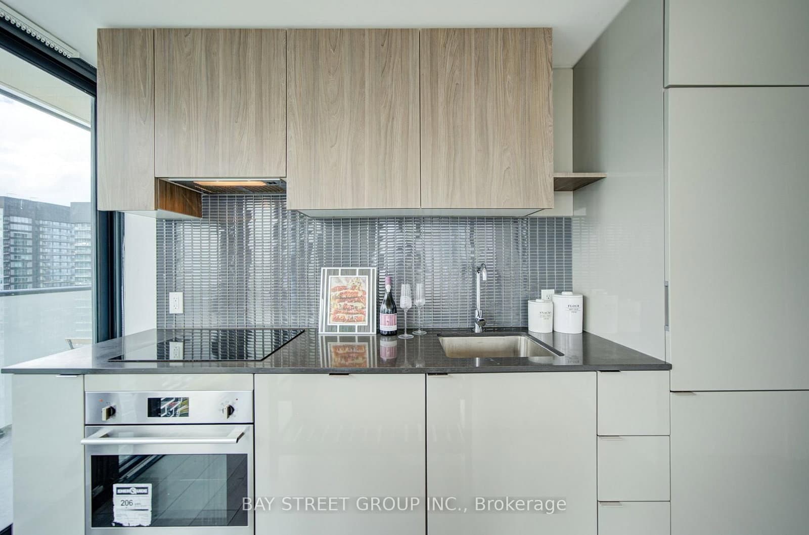 161 Roehampton Avenue, Unit 3303 thumbnail 11