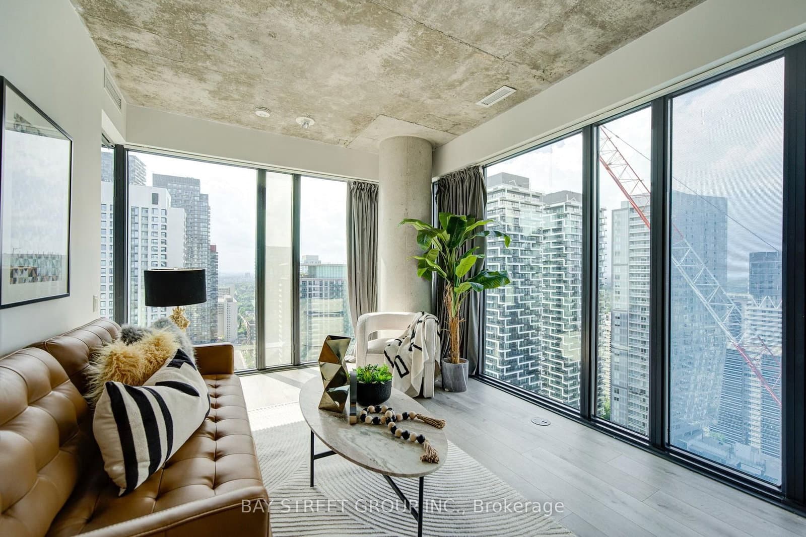 161 Roehampton Avenue, Unit 3303 thumbnail 17