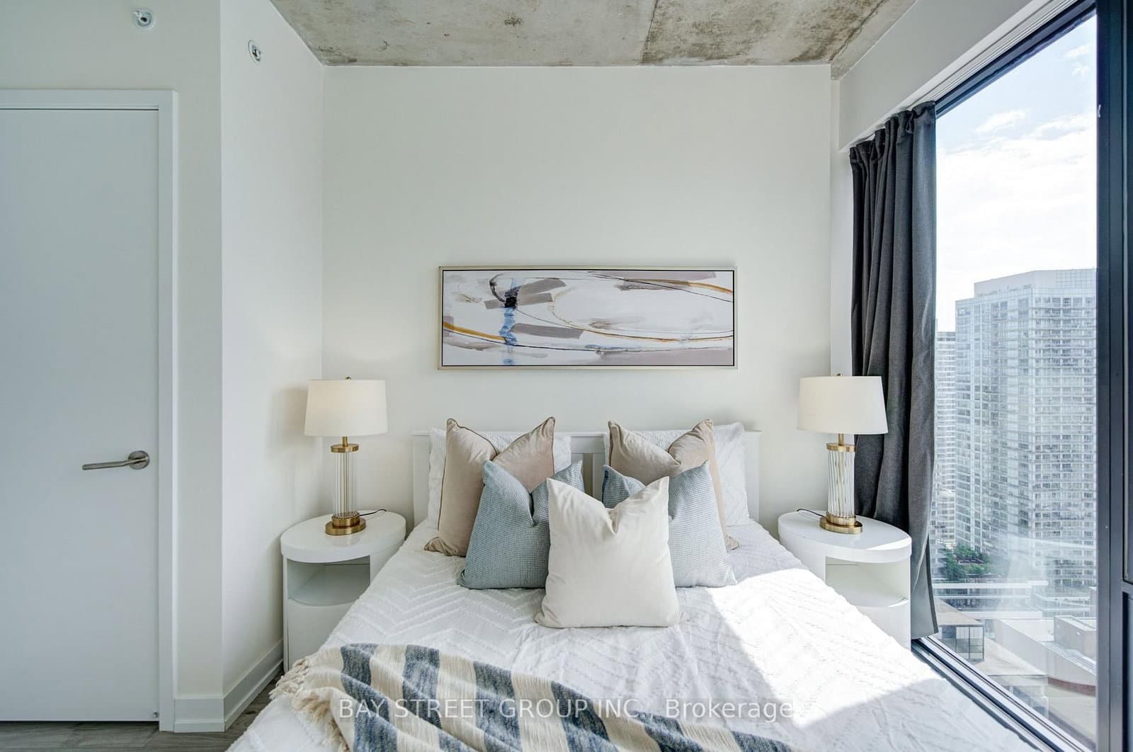 161 Roehampton Avenue, Unit 3303 thumbnail 24