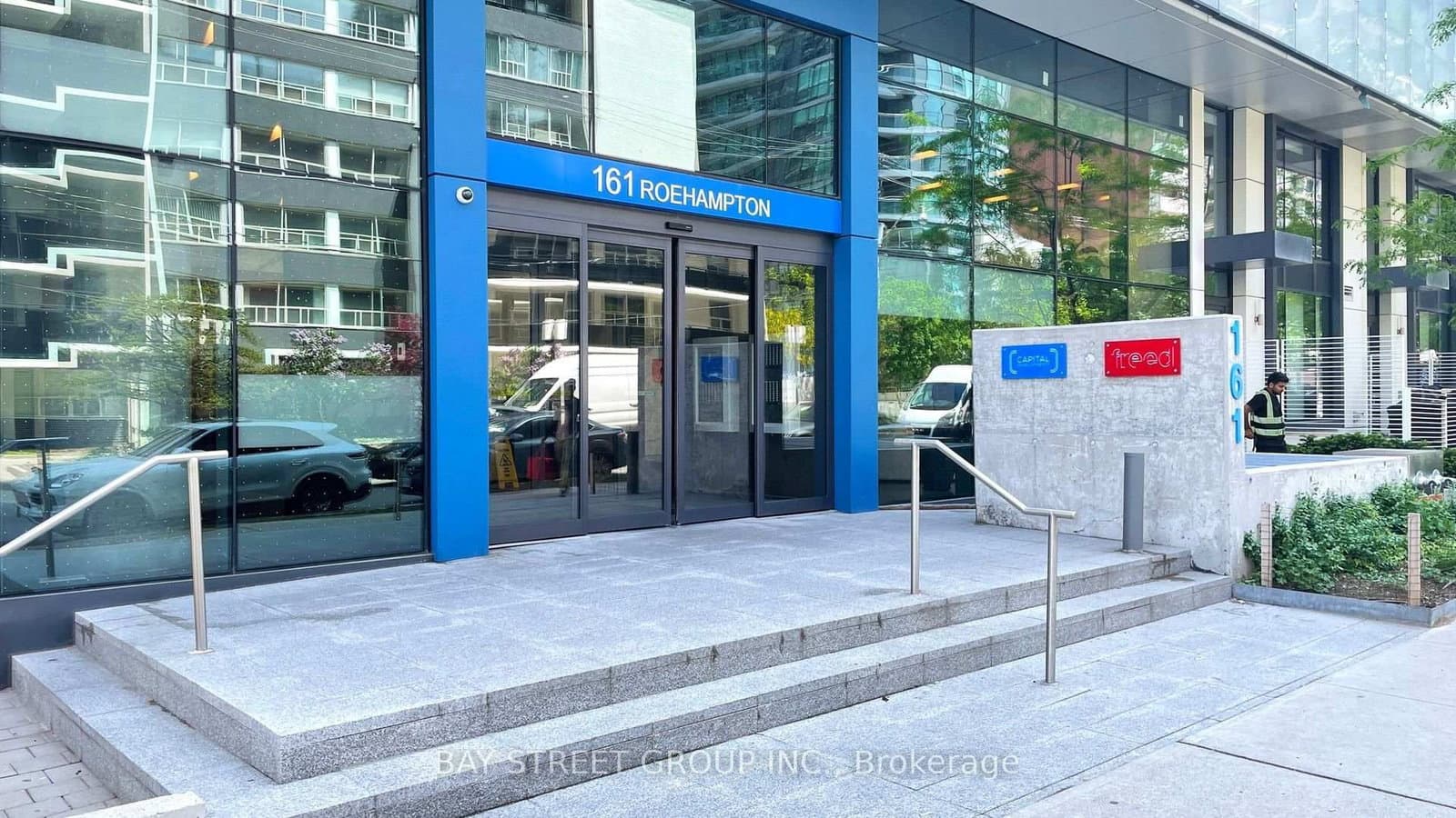 161 Roehampton Avenue, Unit 3303 thumbnail 3