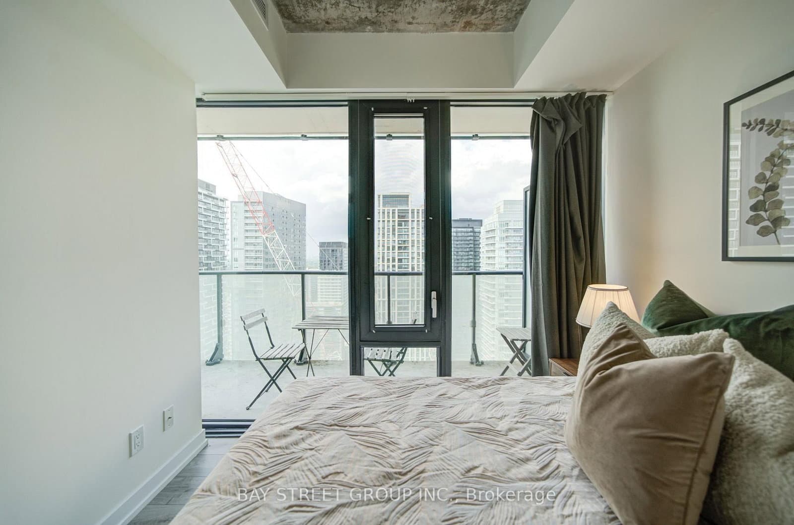 161 Roehampton Avenue, Unit 3303 thumbnail 30