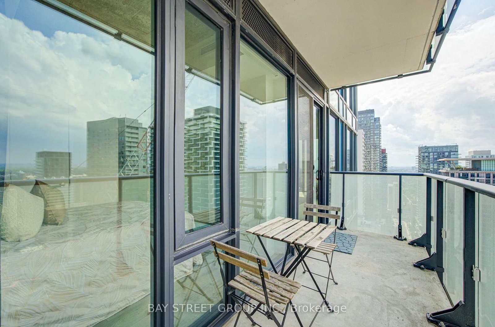 161 Roehampton Avenue, Unit 3303 thumbnail 36