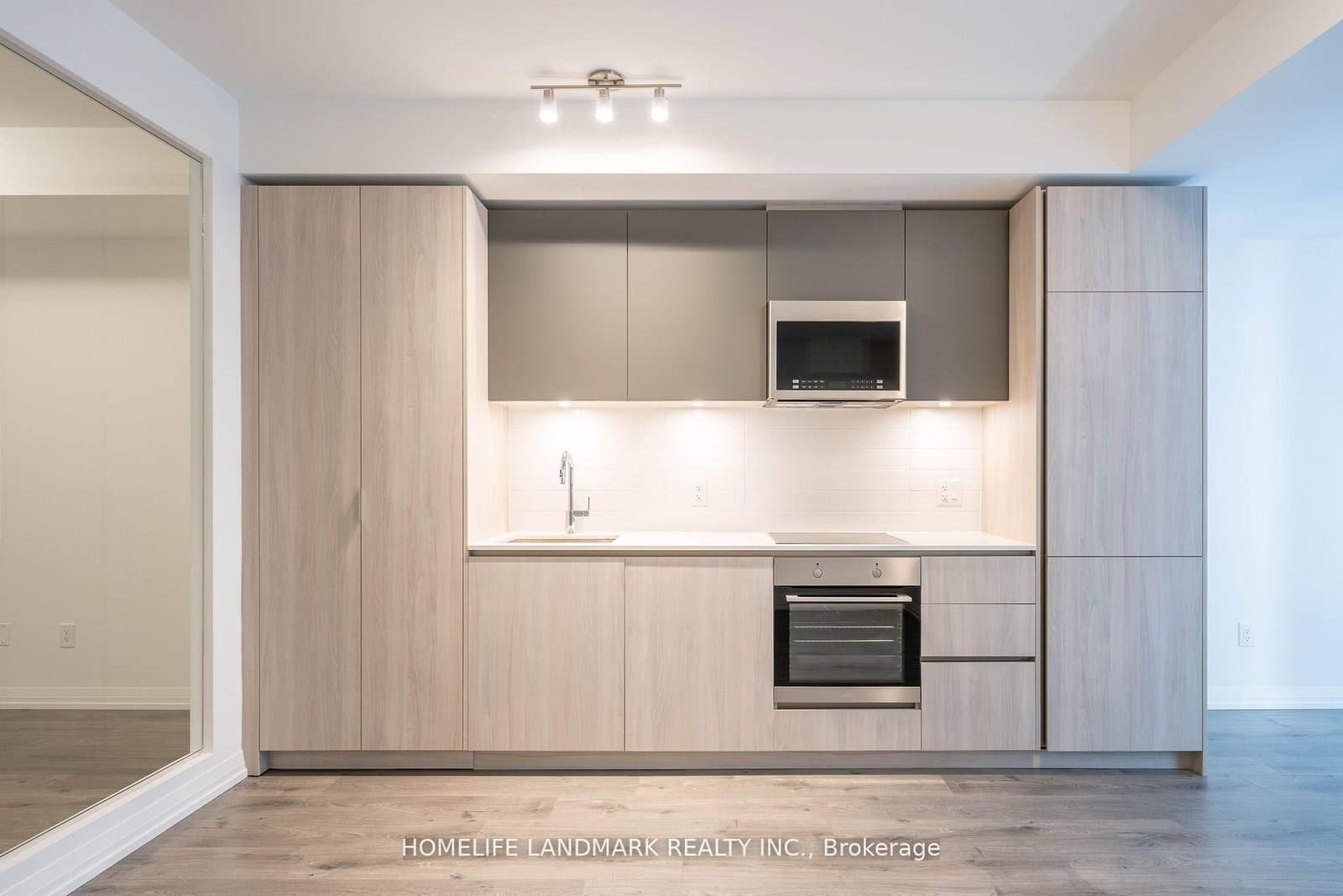 8 Widmer Street, Unit 601 thumbnail 11