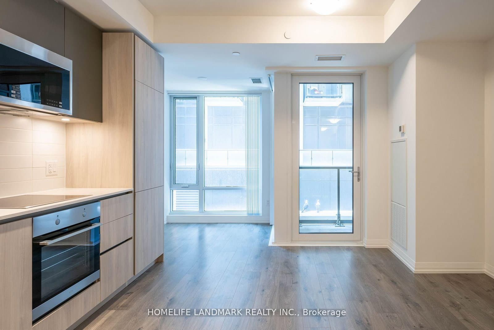 8 Widmer Street, Unit 601 thumbnail 13