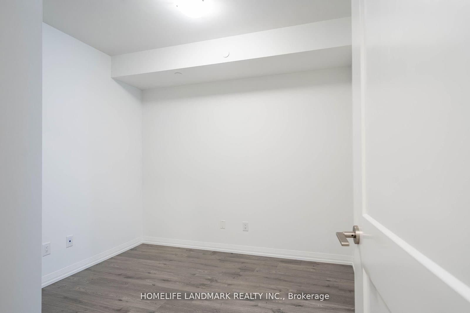 8 Widmer Street, Unit 601 thumbnail 7