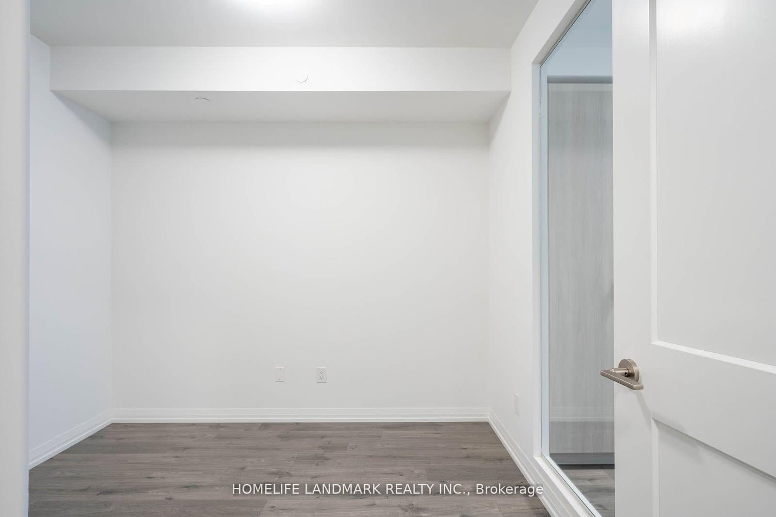 8 Widmer Street, Unit 601 thumbnail 8