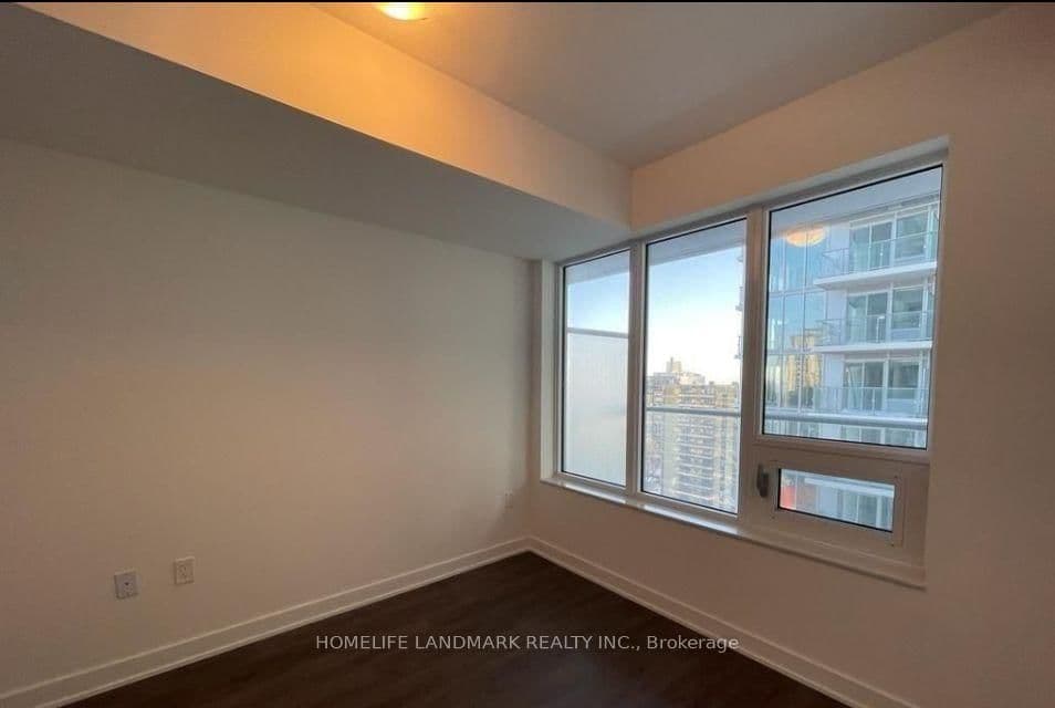 99 Broadway Avenue, Unit 1205 thumbnail 9