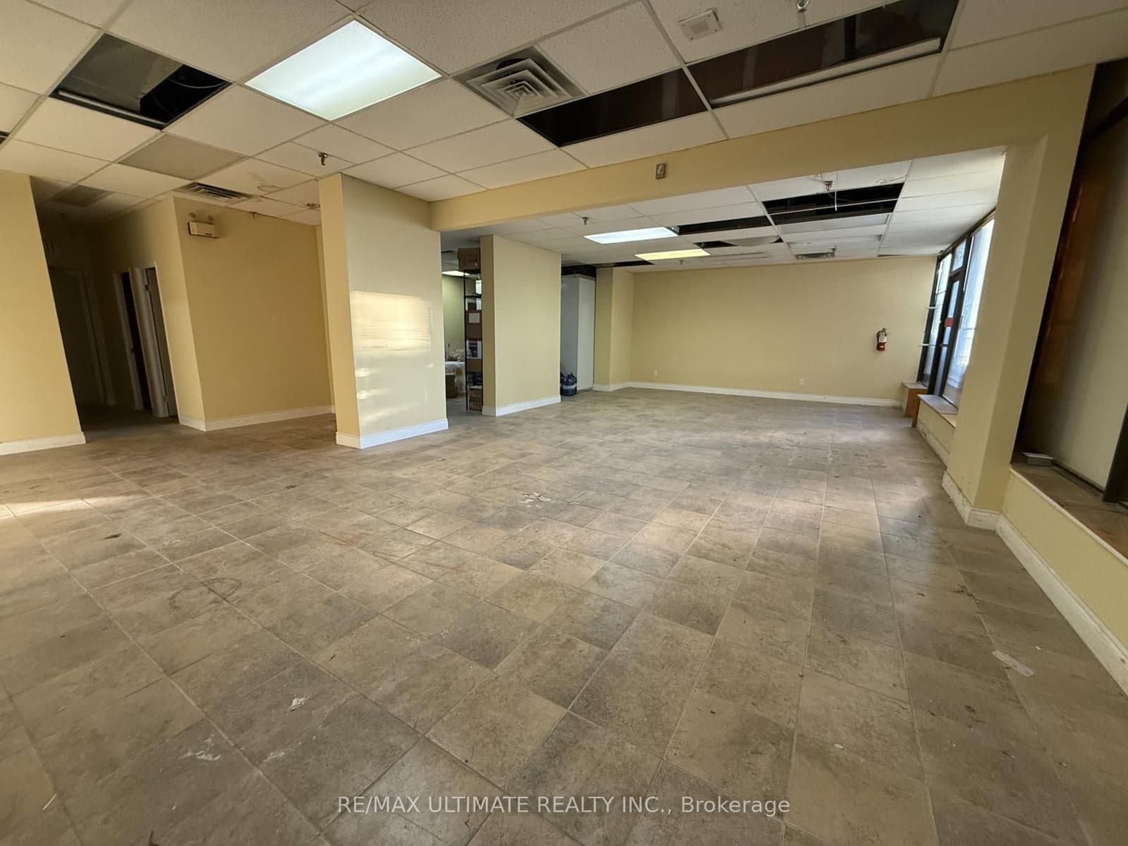 5440 Yonge Street, Unit 9-11 thumbnail 4