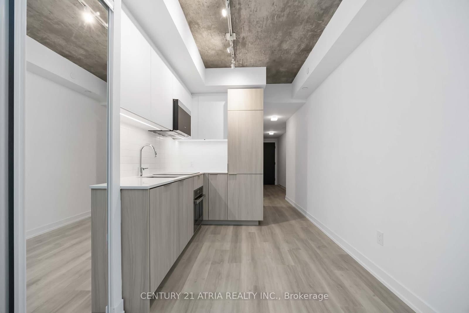 28 Eastern Avenue, Unit 502 thumbnail 3