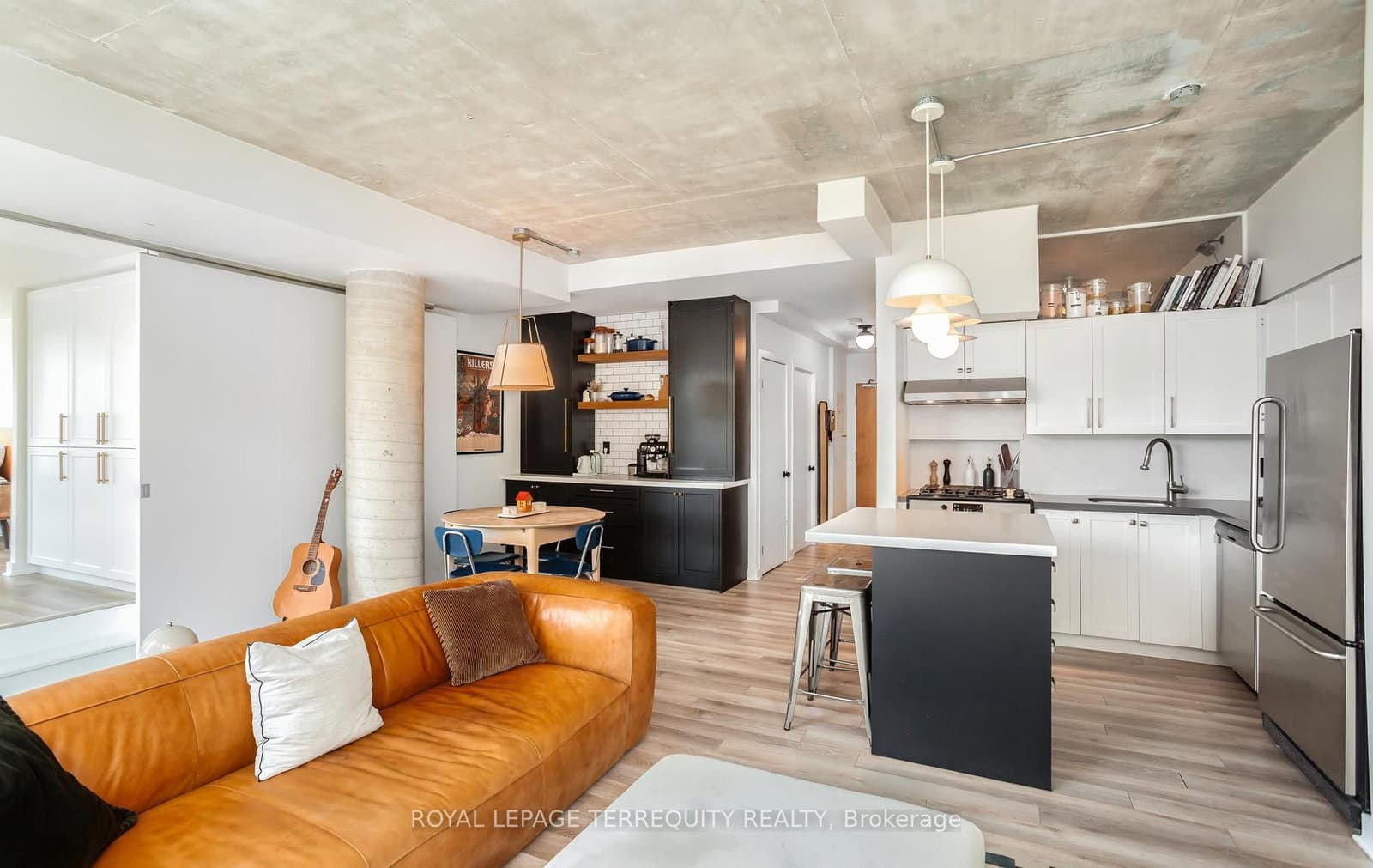 50 Camden Street, Unit 704 thumbnail 10